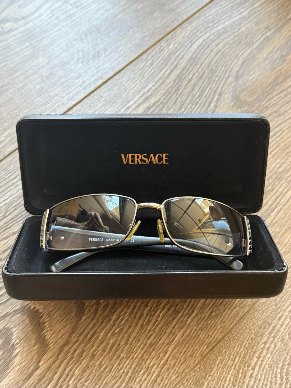 🇮🇹 AUTHENTIC VERSACE SUNGLASSES